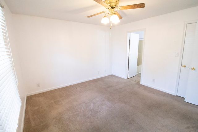 905 Cal Ct, Clarksville, TN 37042