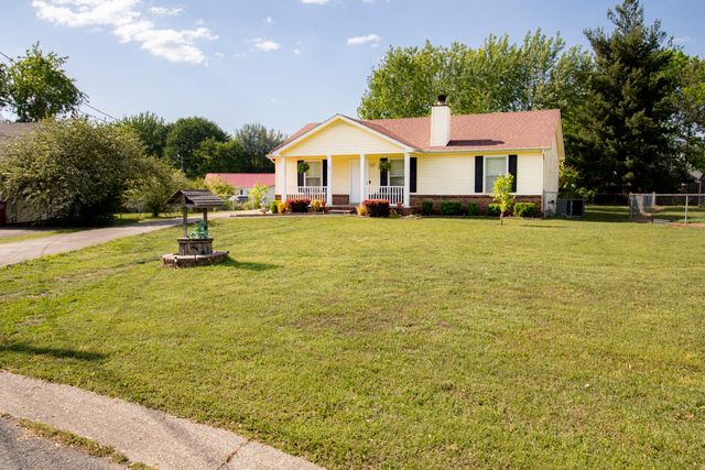 905 Cal Ct, Clarksville, TN 37042