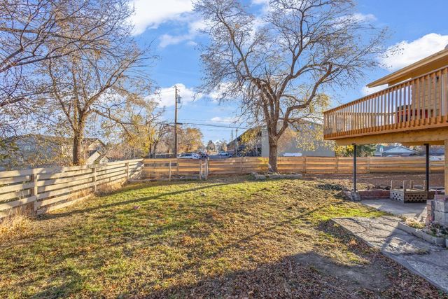 499 SE 8th Street, Madras, OR 97741