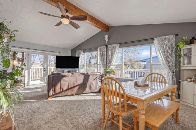 499 SE 8th Street, Madras, OR 97741