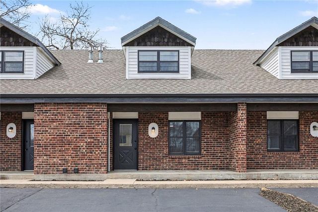 106B Smith Street, Smithville, MO 64089