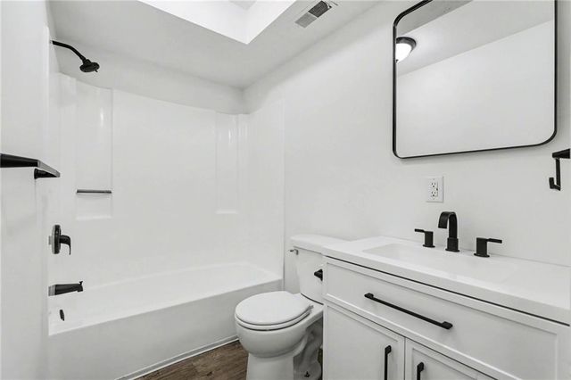 106B Smith Street, Smithville, MO 64089