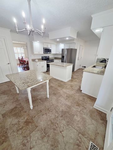 2095 NEWFIELDS CV, Germantown, TN 38139