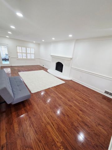 2095 NEWFIELDS CV, Germantown, TN 38139