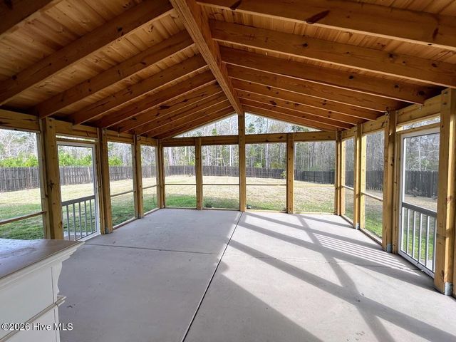 424 Poppleton Drive, Hampstead, NC 28443