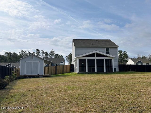 424 Poppleton Drive, Hampstead, NC 28443
