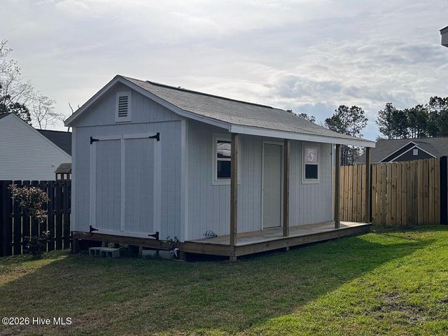 424 Poppleton Drive, Hampstead, NC 28443