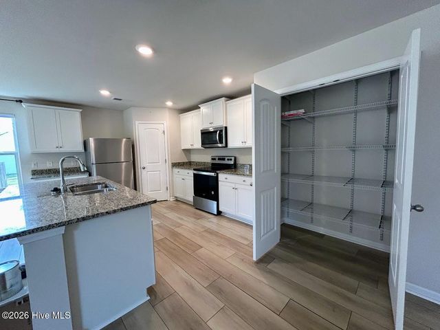 424 Poppleton Drive, Hampstead, NC 28443