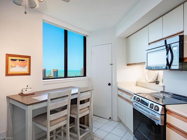 5555 Heron Point DR # 1602, Naples, FL 34108