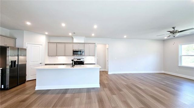 621 Pineberry Court, Grayson, GA 30017