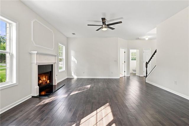 443 Leggett Oaks Lane, Lawrenceville, GA 30043