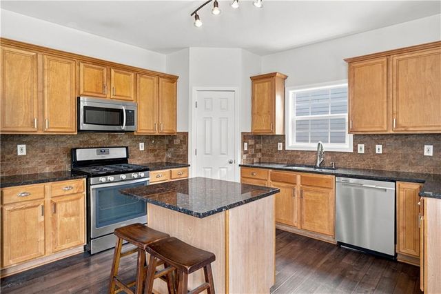 443 Leggett Oaks Lane, Lawrenceville, GA 30043