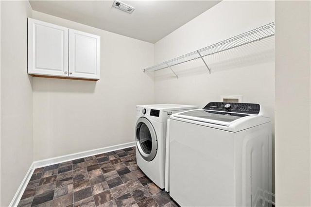 443 Leggett Oaks Lane, Lawrenceville, GA 30043