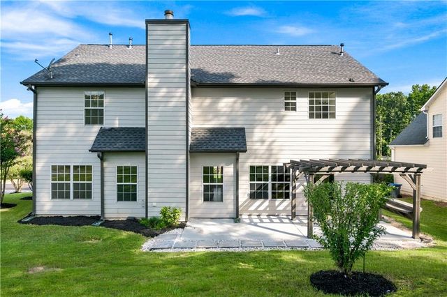443 Leggett Oaks Lane, Lawrenceville, GA 30043