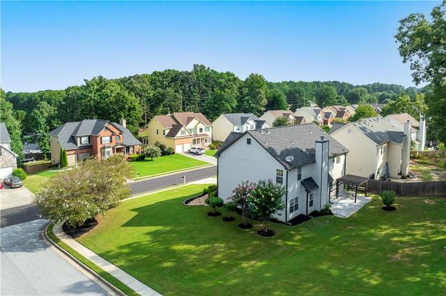 443 Leggett Oaks Lane, Lawrenceville, GA 30043