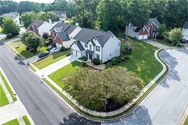 443 Leggett Oaks Lane, Lawrenceville, GA 30043