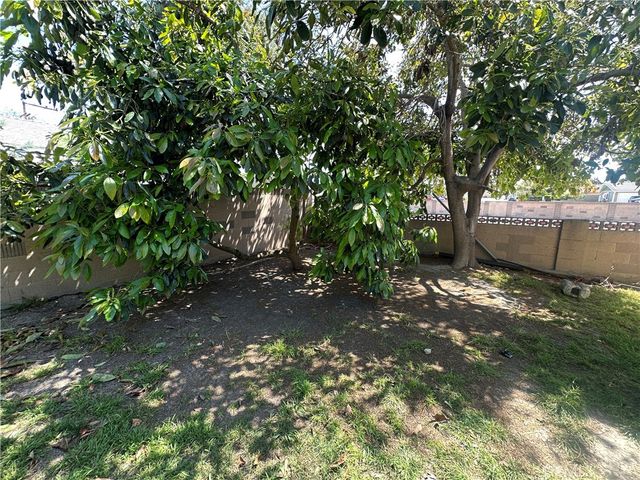 15472 La Salle Lane, Huntington Beach, CA 92647