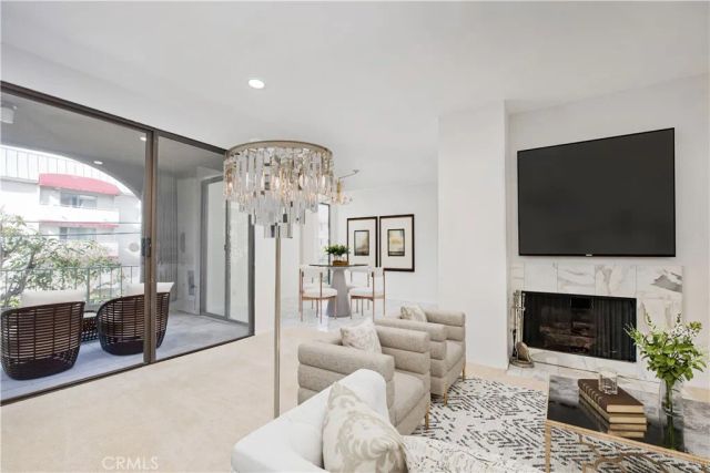 5340 Yarmouth 205, Encino, CA 91316