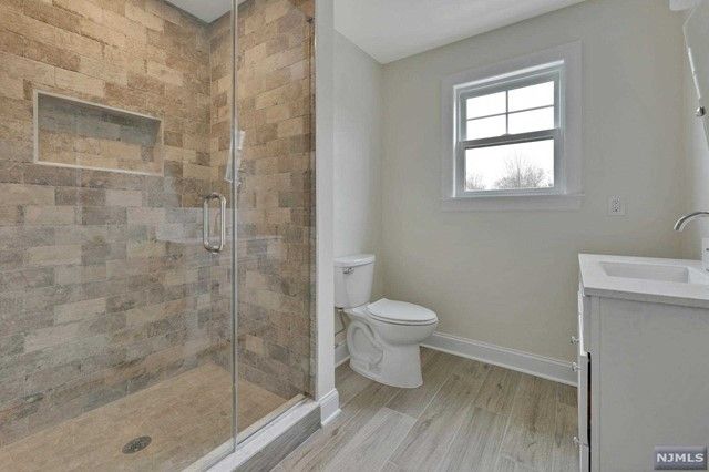 100 Colony Avenue, Park Ridge, NJ 07656
