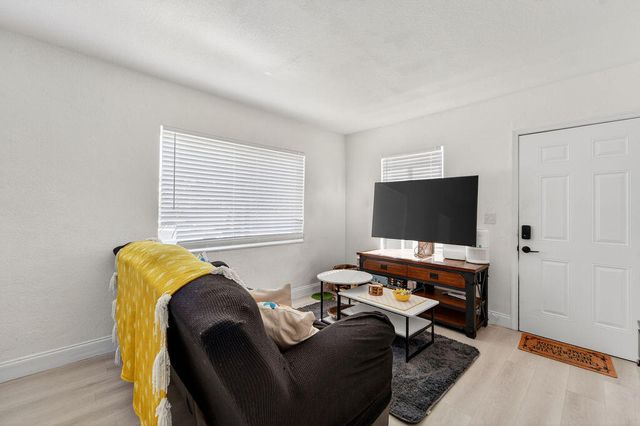 5909 Pinewood Avenue, West Palm Beach, FL 33407