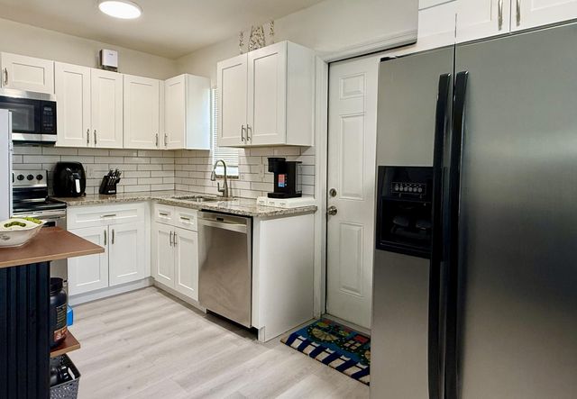5909 Pinewood Avenue, West Palm Beach, FL 33407