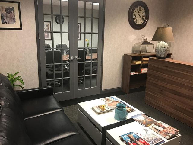 1770 Park Street 105, Naperville, IL 60563