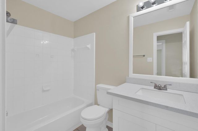 122 N N Camelia Grove Circle, The Woodlands, TX 77382