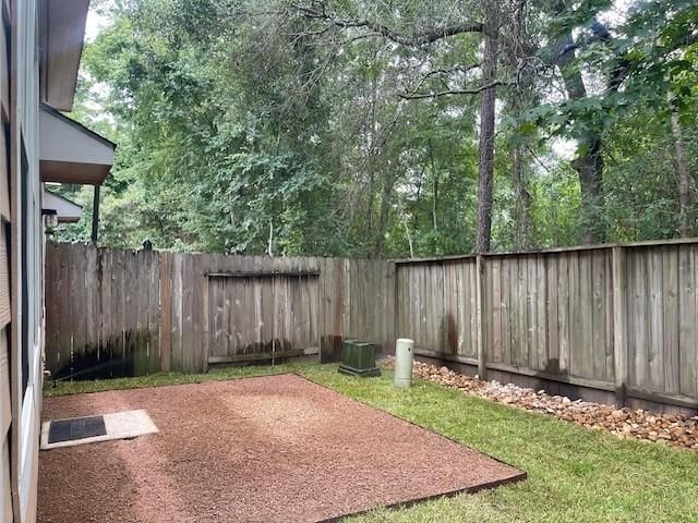 122 N N Camelia Grove Circle, The Woodlands, TX 77382