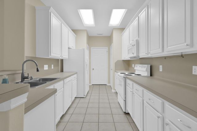 122 N N Camelia Grove Circle, The Woodlands, TX 77382