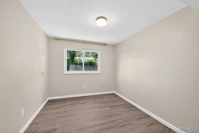 2240 Larbrook Drive, Florissant, MO 63031