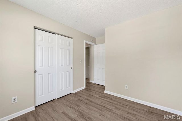 2240 Larbrook Drive, Florissant, MO 63031