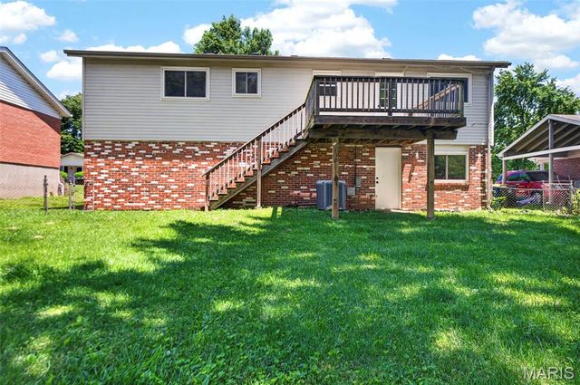 2240 Larbrook Drive, Florissant, MO 63031