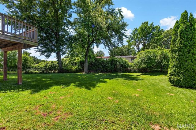 2240 Larbrook Drive, Florissant, MO 63031