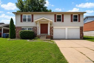 2240 Larbrook Drive, Florissant, MO 63031