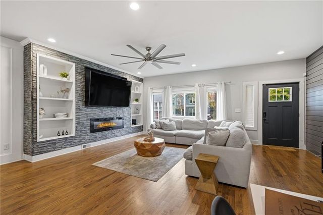 160 Vanira SE Avenue A, Atlanta, GA 30315