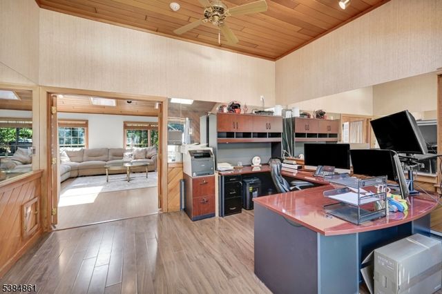 33 Hillside Dr, North Haledon Boro, NJ 07508