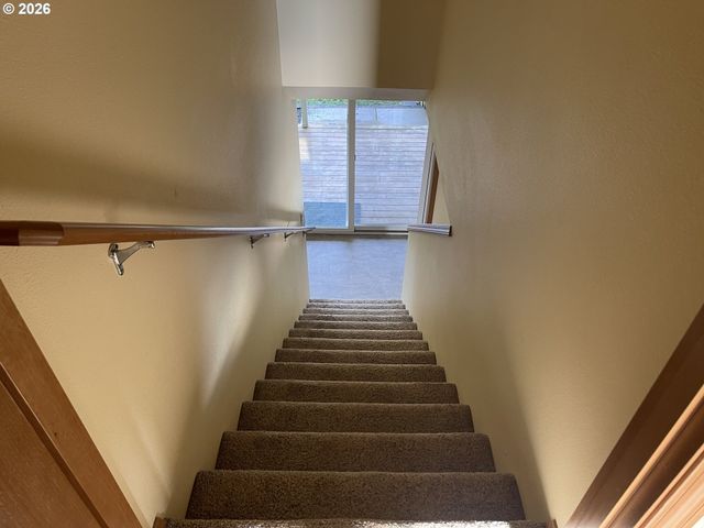 617 Sw MONROE St, Sheridan, OR 97378