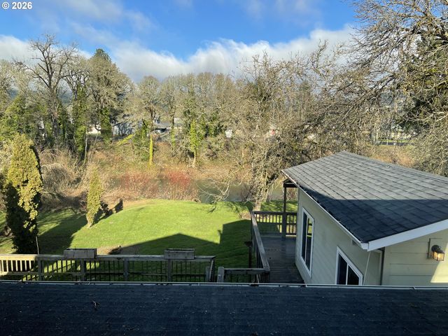 617 Sw MONROE St, Sheridan, OR 97378