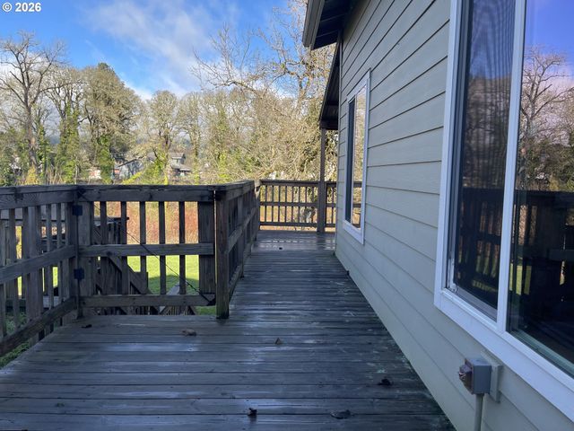 617 Sw MONROE St, Sheridan, OR 97378