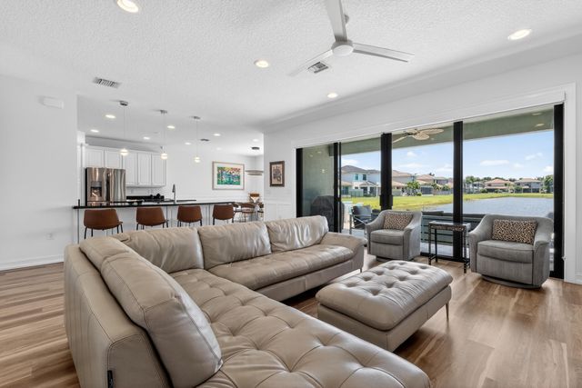 8088 Fire Opal Lane, Delray Beach, FL 33446