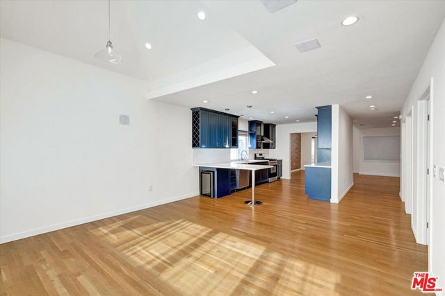 5400 W 82nd Street, Los Angeles, CA 90045