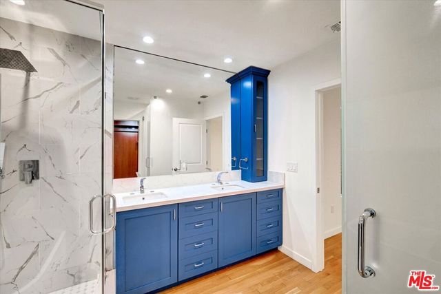 5400 W 82nd Street, Los Angeles, CA 90045