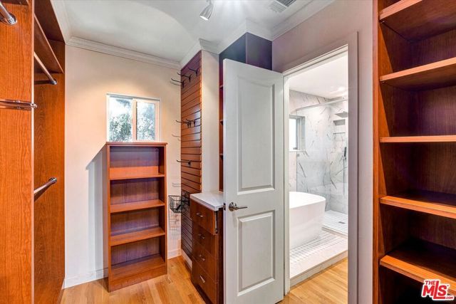 5400 W 82nd Street, Los Angeles, CA 90045