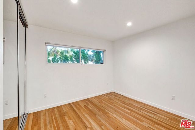 5400 W 82nd Street, Los Angeles, CA 90045