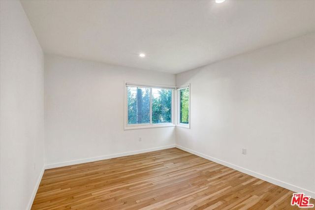 5400 W 82nd Street, Los Angeles, CA 90045