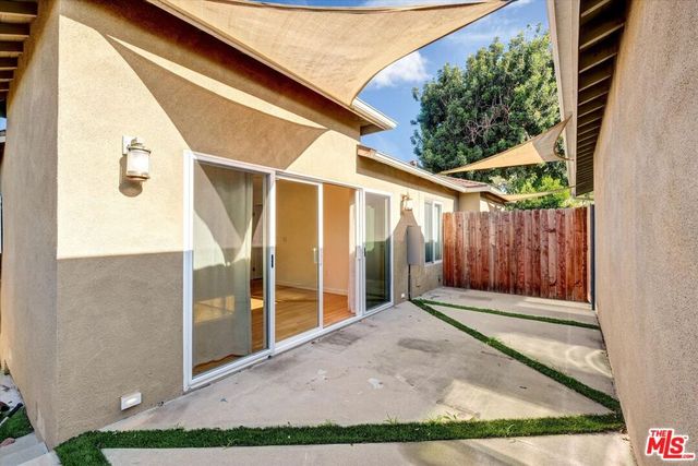 5400 W 82nd Street, Los Angeles, CA 90045