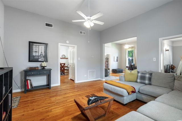 930 W Sears Street, Denison, TX 75020