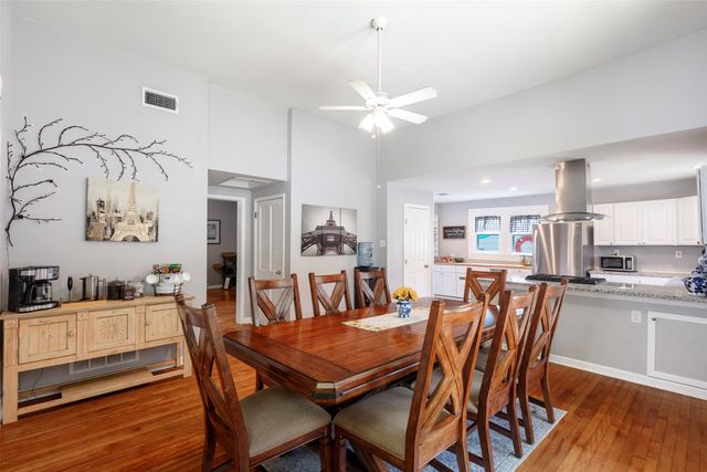 930 W Sears Street, Denison, TX 75020