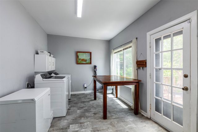 930 W Sears Street, Denison, TX 75020