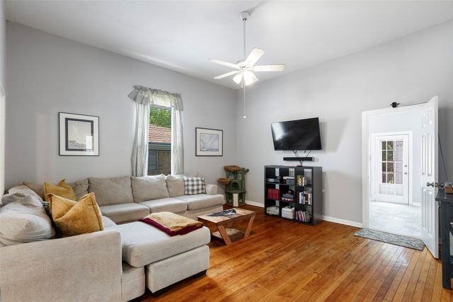 930 W Sears Street, Denison, TX 75020